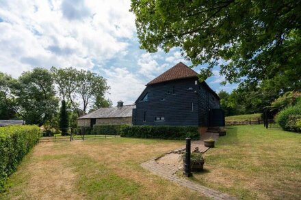 Architect converted barn in lovely rural setting