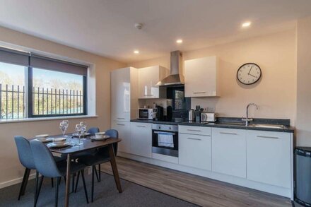 Contemporary 2 Bedroom Apartment, Manchester