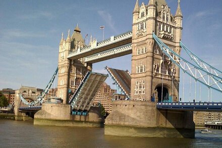 Tower Bridge / Tower of London 1 Bedroom Apartment