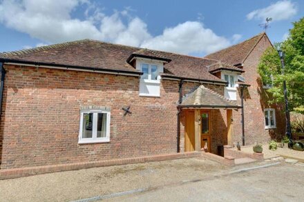 Oak Tree Cottage in the beautiful Tonbridge