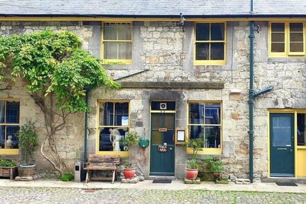 The Hayloft Apartment Bonchurch Inn