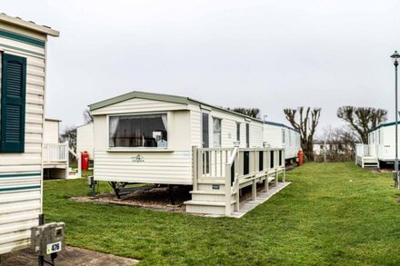 6 Berth-Modern-Caravan-Private Bathroom