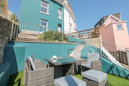 2 NORTH FURZEHAM ROAD, pet friendly, with a garden in Brixham