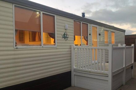 The Rabbit Warren - a 6 berth caravan with private patio and hot tub