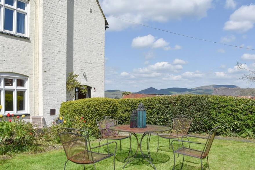 2 bedroom accommodation in Banks Head, near Bishop’s Castle