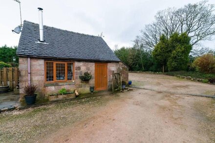 Charming 1-Bed Cottage in Staffordshire