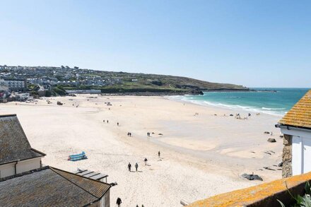 Glas Mor - beach side apartment, St Ives