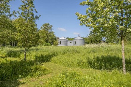 Extraordinarily converted grain stores - The Silos