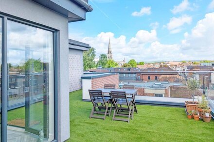 Cathedral View -  a flat that sleeps 4 guests  in 2 bedrooms