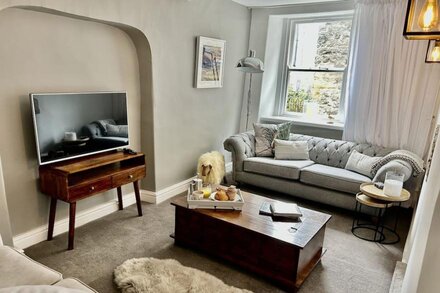 2 Bedroom Cottage in Grassington, Yorkshire Dales With Sort-after Parking