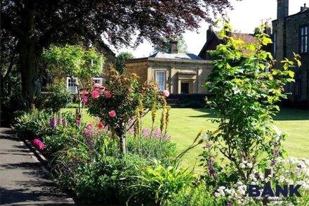 Beautiful old bank in the heart of Bakewell.