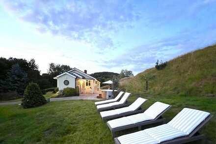 Hillside retreat in the Forest of Dean