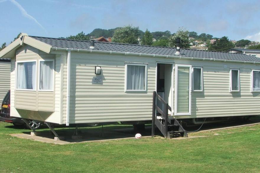 3 bedroom accommodation in Charmouth