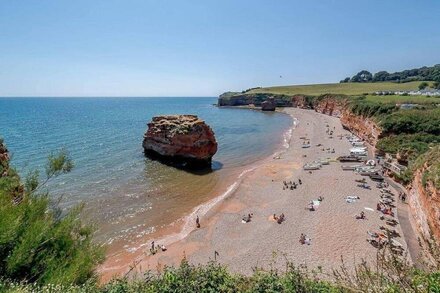 3 bedroom accommodation in Budleigh Salterton