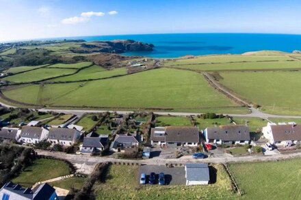 Tintagel sea views and sunsets. Annex.