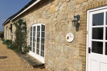 Beautifully converted stone cottage in the heart of the Isle of Wight 773