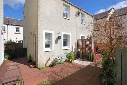 Unique home in the heart of North Berwick.  Sleeps 3