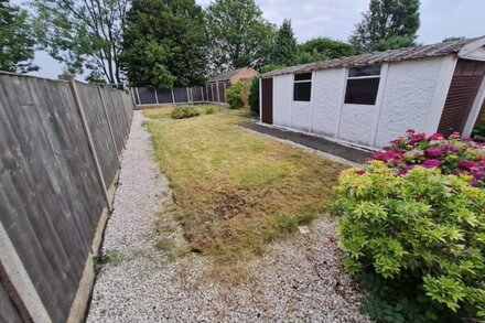 Contractor House w/ Parking Netflix, EV Charging