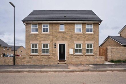 Peak District New Modern Cottage Mountain Views