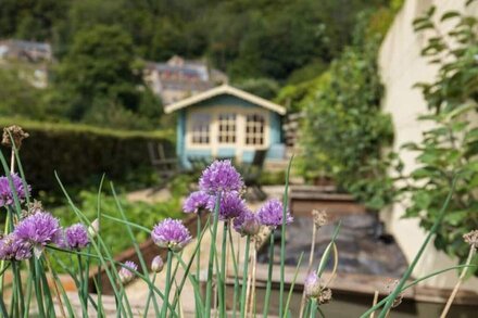 The Dormers  5 BD Amazing Views of Stroud Valley