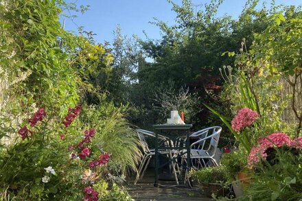 Beautiful Camden Whole House With Garden & Terrace