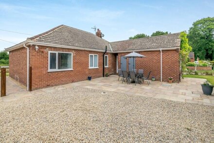 3 bedroom accommodation in Alne, near York