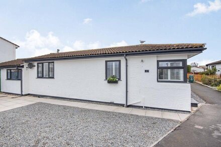 Stunning Cottage with hot tub, North Wales Coast