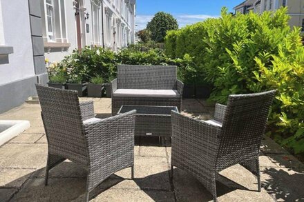 3 Sheets To The Wind | Boutique Holiday Apartment in Torquay