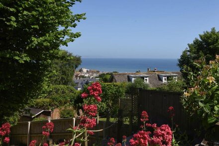 THE OLD GARAGE, pet friendly, character holiday cottage in Lyme Regis