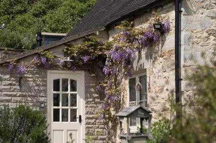 Charming Mt. Pleasant Cottage, Historic Painswick