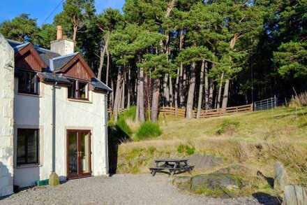 5 bedroom accommodation in Duthil, near Aviemore