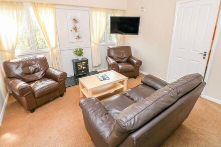 VALLEY GROVE 2, family friendly, with pool in Saundersfoot