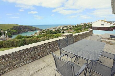 PEBBLESTONES, family friendly, with a garden in Port Isaac