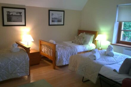 Carriage Lodge sleeps 8 - sleeps 8 guests  in 4 bedrooms