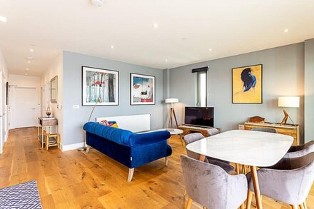 Stunning Surrey Quays Flat