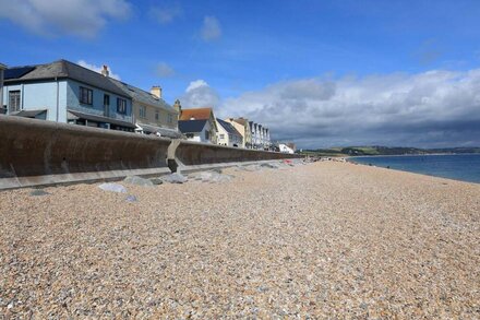 1 AT THE BEACH, pet friendly, with a garden in Torcross