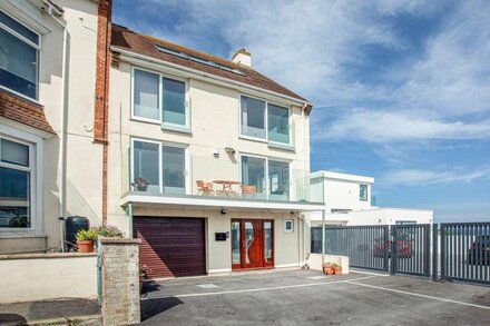 4 bedroom accommodation in Newquay