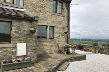 Law Brook Farm Cottage set in a area of outstanding natural beauty.