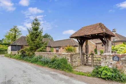 Dyke Farm Barn - Set within the South Downs National Park