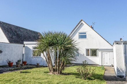 50 GER Y MOR, pet friendly, country holiday cottage in Rhosneigr