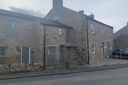 White Lea is a beautiful Dales Cottage recently transformed into a fantastic holiday home.