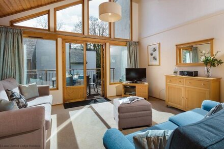 KESWICK BRIDGE HELVELLYN 20, family friendly in Keswick