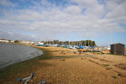 'The Beach Hut' - a lodge by the beach on Sandhills Holiday Park, Mudeford