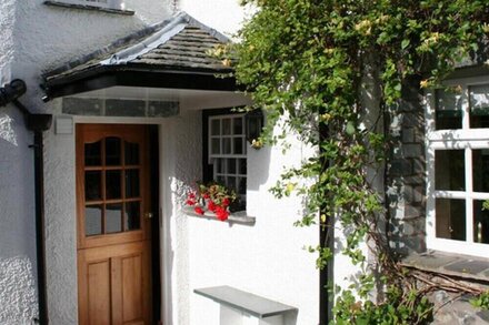 CROFT END COTTAGE, pet friendly, with open fire in Sawrey