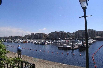 Trawler Road in the beautiful Marina