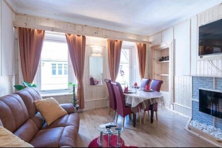 Georges57 2-Bed Apartment in Inverness