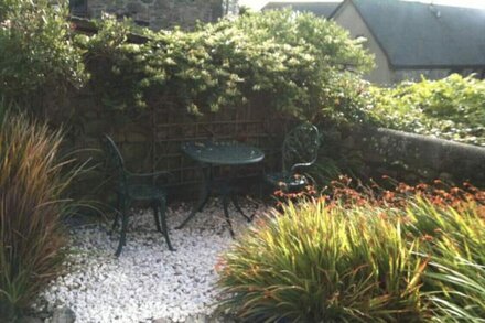 Coastal Tin Miner's Cottage with sea views between St. Just & St Ives