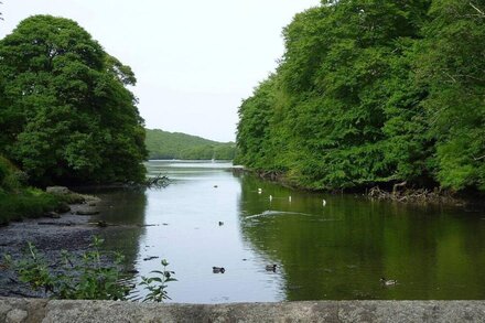 Beautiful Historic Cottage In 3/4 Acre Walled Garden