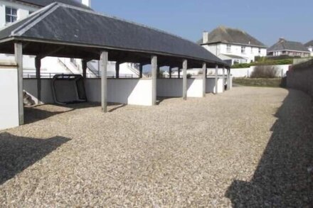 Beach view Town House,sea views,5 mins to beach ,free wifi,Family & pet friendly