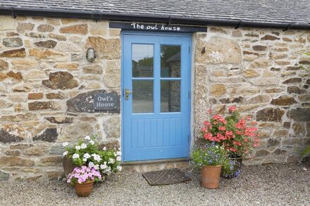 Spacious converted barn on a real Cornish lane, near Hayle and St. Ives